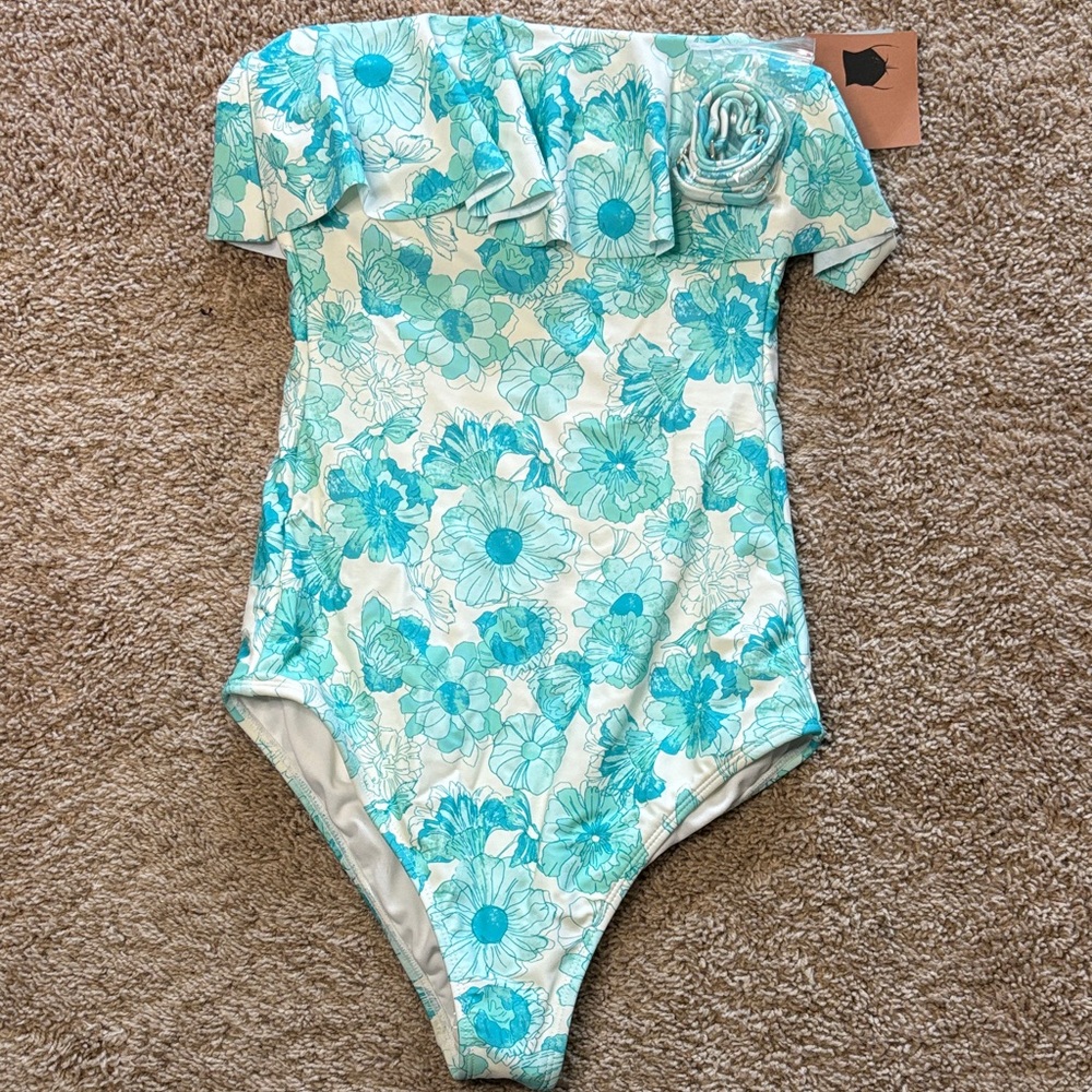 3 for $20 Shade & Shore Floral Off-Shoulder Bodysuit Size Small - Picture 3 of 7